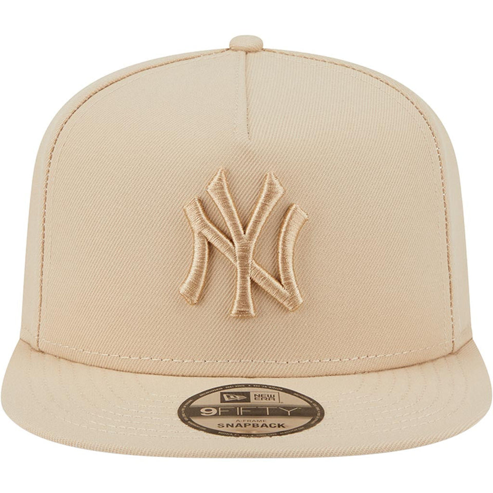 MLB New York Yankees New Era Dry Wood 9FIFTY A-Frame Snapback Hat - Tan
